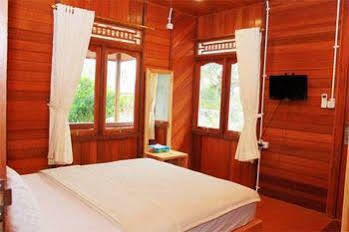 Negeri Baru Hotel & Resort Kaliandak Bagian luar foto
